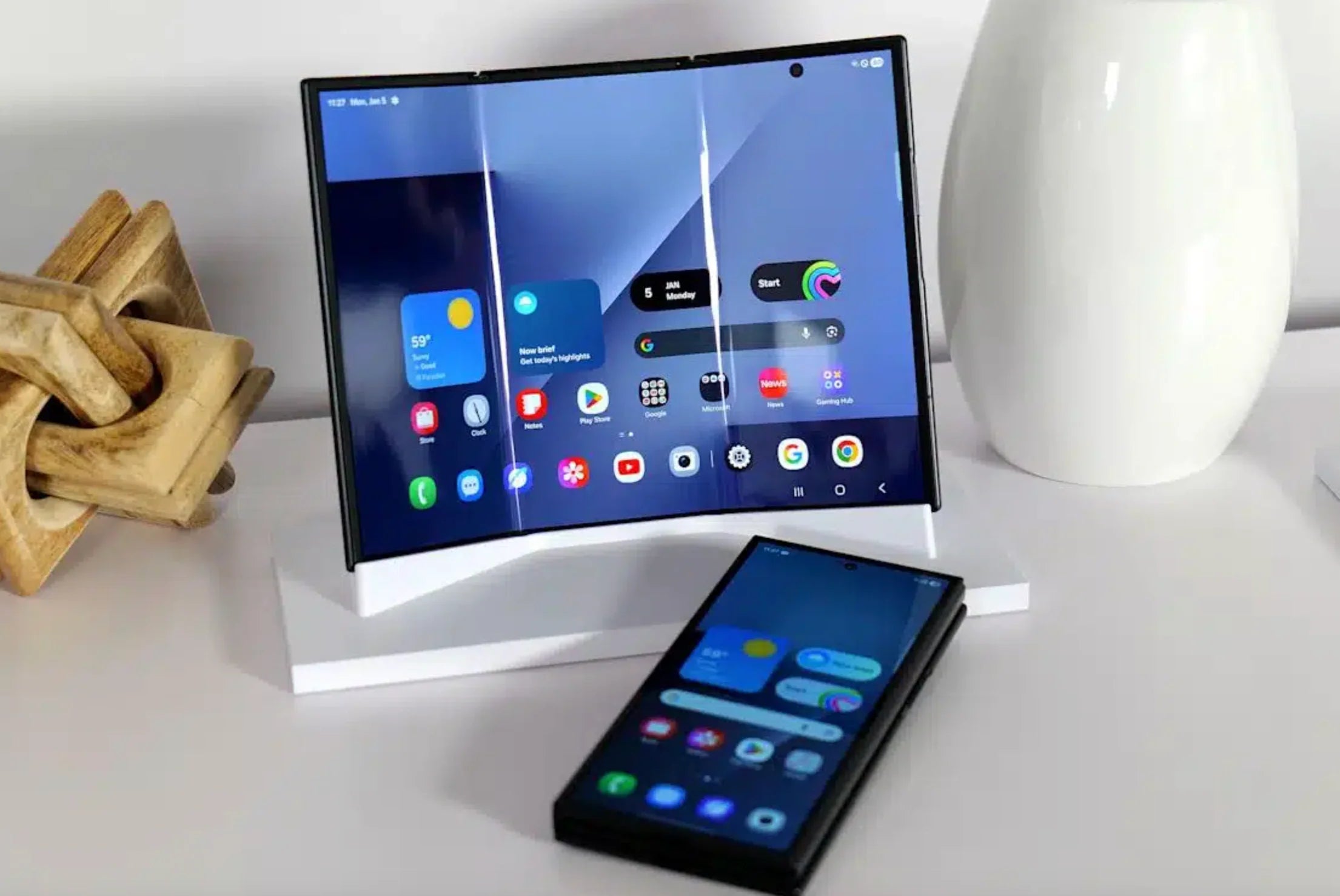 Best Samsung Galaxy Z TriFold Accessories (2026) — 15 Expert-Ranked Picks for the World's Most Advanced Foldable
