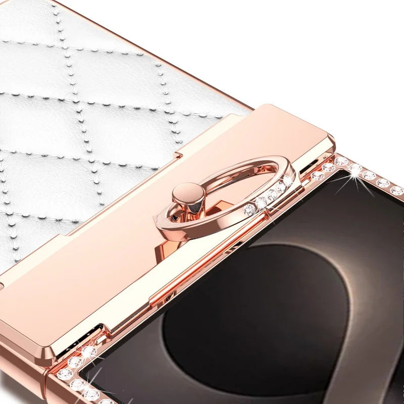 Samsung Galaxy Z Flip 8 Luxury Diamond Ring Case